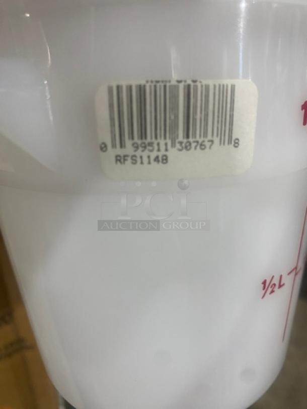 BRAND NEW! Cambro Commercial White Polycarbonate 1 Qt. Round Food Storage Containers! With Handles! 12/Case! Model: RFS1148! ALL ONE MONEY! - Image 5 of 7