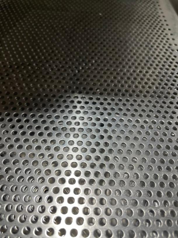 BRAND NEW! Winco Commercial Perforated Sheet Pans! 8X Your Bid! - Image 5 of 5