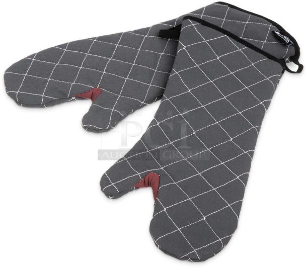 BRAND NEW! San Jamar Bestguard Series Commercial 17" Fire Retardant Oven Mitts! Model: 800FG17-BK! 5X Your Bid! - Image 1 of 5