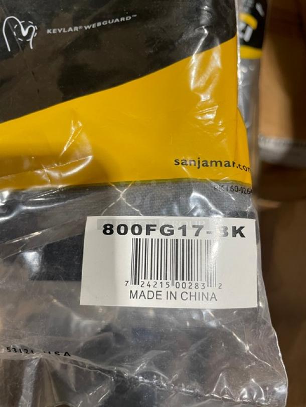 BRAND NEW! San Jamar Bestguard Series Commercial 17" Fire Retardant Oven Mitts! Model: 800FG17-BK! 5X Your Bid! - Image 5 of 5