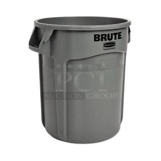 BRAND NEW! Rubbermaid BRUTE Series Commercial Gray Round 10 Gal. Trash/Waste Bin! With Handles! Model: FG261000GRAY! 6X Your Bid!