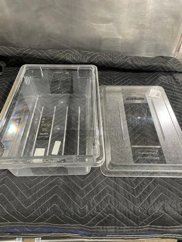 BRAND NEW! Rubbermaid Commercial Clear Polycarbonate 3.5 Gal. Rectangular Food Storage Container/Tote Box! Model: FG330900CLR! With Rubbermaid Commercial Clear Polycarbonate 18"x12" Rectangular Lid/Cover! Model: FG331000CLR! ALL ONE MONEY! - Image 3 of 6