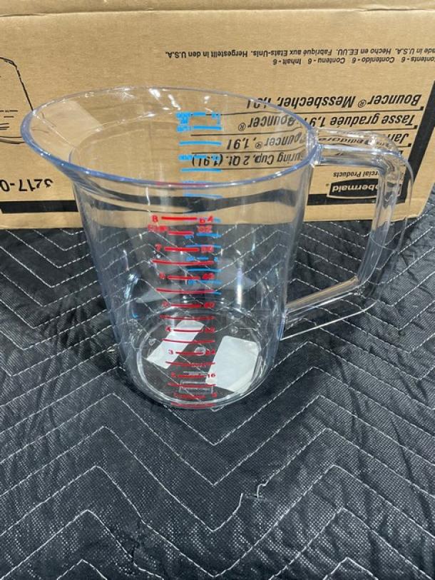 BRAND NEW! Rubbermaid Commercial Clear Polycarbonate Break-Resistant 2 Qt. Bouncer Measuring Cup! Model: FG321700CLR! 5X Your Bid! - Image 3 of 5