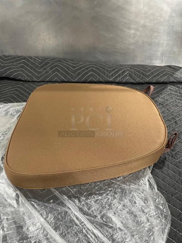 BRAND NEW! Flash Furniture Commercial Brown Polyester 1-3/4" Thick Chair Cushions! With Hook & Loop Type Fasteners! Model: BH-BRN-GG! 21X Your Bid! - Image 4 of 6