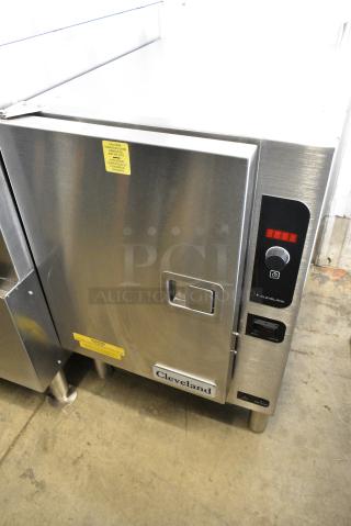 BRAND NEW SCRATCH AND DENT! 2024 Cleveland 22CCT6 Stainless Steel Commercial Electric Powered SteamChef 6 Pan Electric Countertop Connectionless Convection Steamerr. 208/220-240 Volts, 3 Phase.