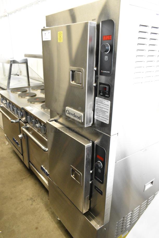 BRAND NEW SCRATCH AND DENT! 2024 Cleveland 24CGA10 Stainless Steel Commercial Natural Gas Powered SteamCraft Ultra Natural Gas 10 Pan Floor Steamer - 125,000 BTU - Image 2 of 12