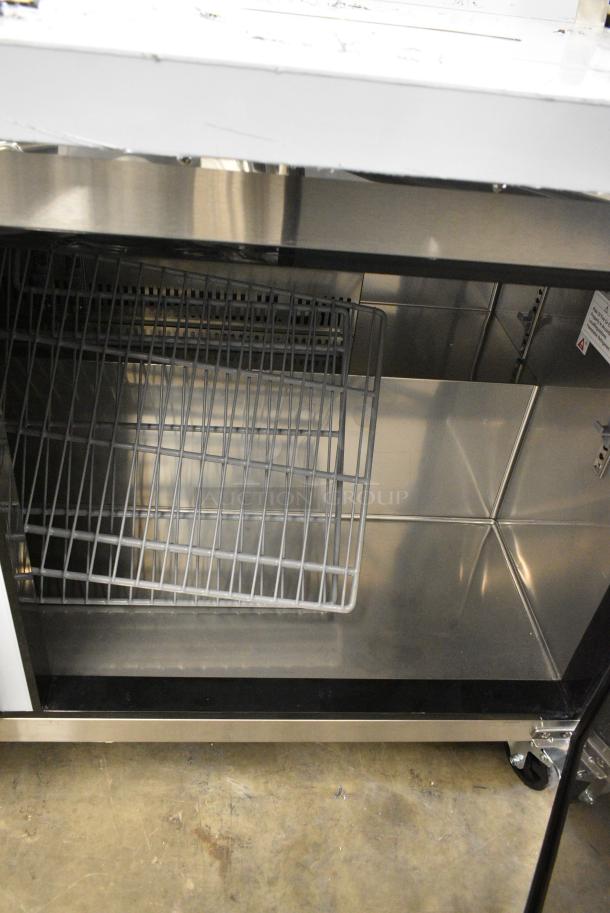 BRAND NEW SCRATCH AND DENT! Avantco 178AWT60R Stainless Steel Commercial 60" Worktop Refrigerator with 3 1/2" Backsplash on Commercial Casters. 115 Volts, 1 Phase. Tested and Working! - Image 6 of 9