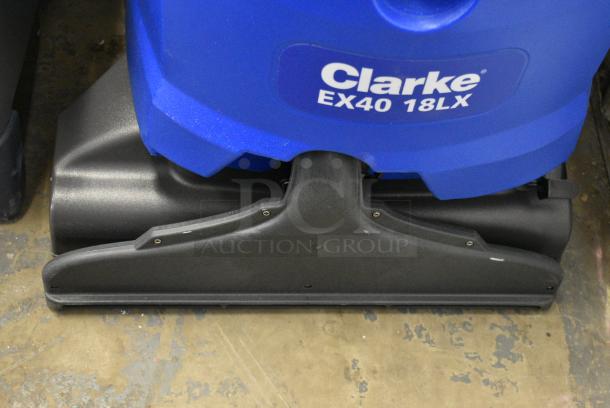 BRAND NEW SCRATCH AND DENT! Clarke EX40 18LX 18" Corded Carpet Extractor - 10 Gallon Tested and Working! - Image 3 of 8