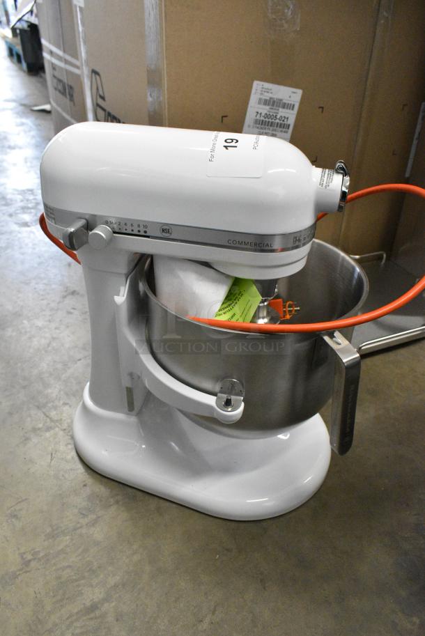 BRAND NEW SCRATCH AND DENT! KitchenAid KSM8990WH White 8 Qt. Bowl Lift Countertop Mixer with Mixing Bowl, Dough Hook, Paddle and Whisk Attachments. 120 Volts, 1 Phase. Tested and Working! - Image 7 of 8