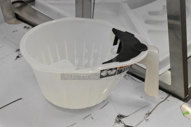 BRAND NEW SCRATCH AND DENT! 2024 Bunn 52000.0000 ITB Stainless Steel Commercial Infusion Single Tea Brewer with Display Group. 120 Volts, 1 Phase. - Image 5 of 8