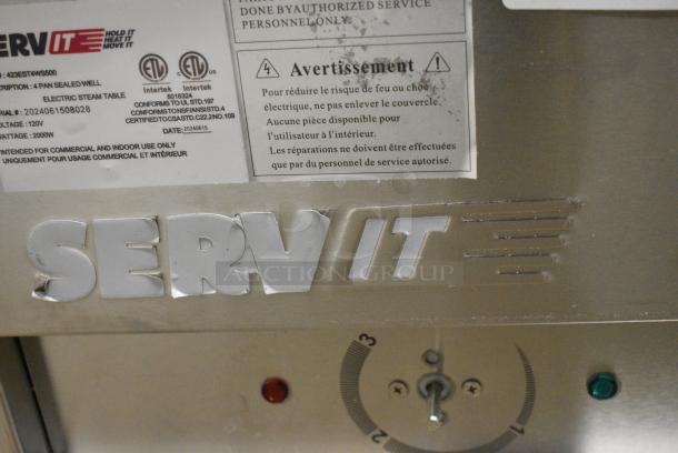BRAND NEW SCRATCH AND DENT! 2024 ServIt 423EST4WS500 Stainless Steel Commercial Four Pan Sealed Well Electric Steam Table with Adjustable Undershelf. 120 Volts, 1 Phase. Cannot Test Due To Plug Style - Image 9 of 10