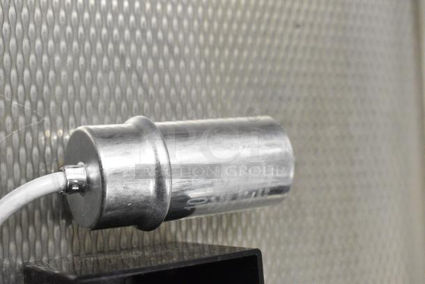 2 BRAND NEW SCRATCH AND DENT! Items Including 42515SLIC532 Hobart 15SLICE-5/32-SS 5/32" Stainless Steel Slicing Plate. 2 Times Your Bid! - Image 4 of 9