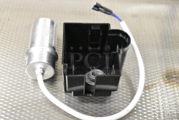 2 BRAND NEW SCRATCH AND DENT! Items Including 42515SLIC532 Hobart 15SLICE-5/32-SS 5/32" Stainless Steel Slicing Plate. 2 Times Your Bid! - Image 5 of 9