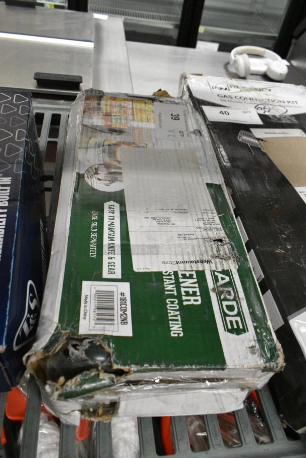 2 BRAND NEW SCRATCH AND DENT! 181COM2NB Garde COM2NB Standard-Duty Manual Can Opener. 2 Times Your Bid! - Image 1 of 2