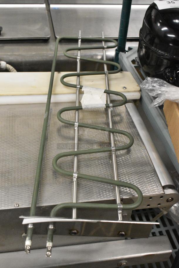 BRAND NEW SCRATCH AND DENT! Metal Burner - Image 1 of 4