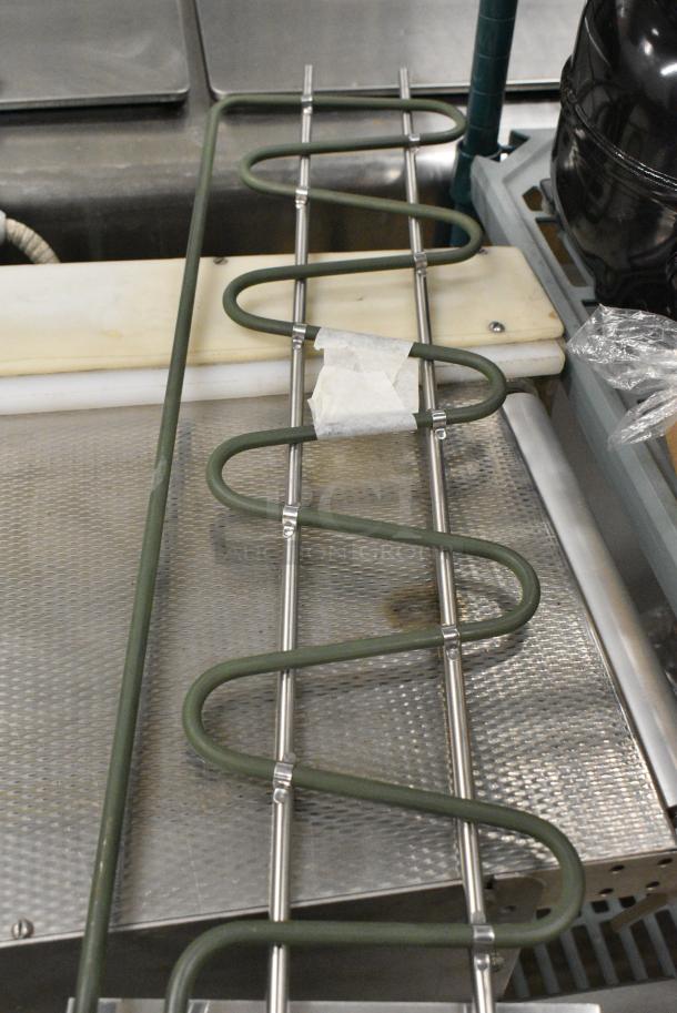 BRAND NEW SCRATCH AND DENT! Metal Burner - Image 3 of 4