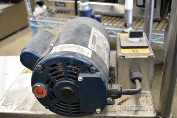 Frontline 10SS Stainless Steel Commercial Portable Waste Oil Caddy on Commercial Casters. - Image 5 of 9