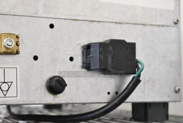 Cadco Unox Roberta XAF003 Stainless Steel Commercial Countertop Electric Powered Convection Oven. 120 Volts, 1 Phase. Tested and Working! - Image 5 of 7