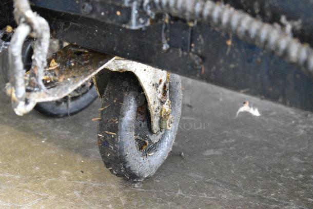 Montague Vectaire Stainless Steel Commercial Natural Gas Powered 4 Burner Range w/ CONVECTION Oven on Commercial Casters. - Image 8 of 12