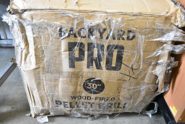 BRAND NEW SCRATCH AND DENT! Backyard Pro 554PL2030 30" Wood-Fire Pellet Grill and Smoker - Image 3 of 8