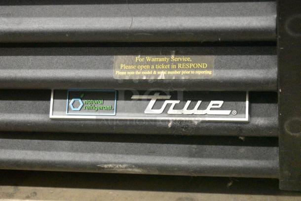 2020 True GDM-49-HC Metal Commercial 2 Door Reach In Cooler Merchandiser w/ Poly Coated Racks. 115 Volts, 1 Phase. Tested and Working! - Image 3 of 7