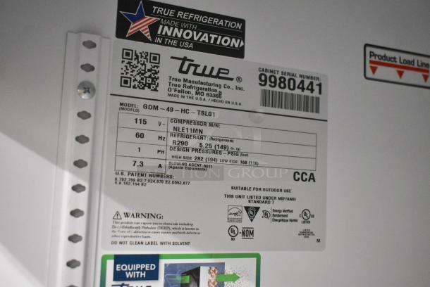 2020 True GDM-49-HC Metal Commercial 2 Door Reach In Cooler Merchandiser w/ Poly Coated Racks. 115 Volts, 1 Phase. Tested and Working! - Image 7 of 7