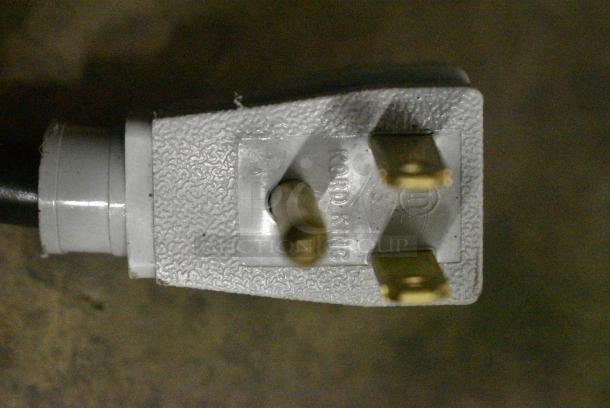 2018 True GDM-72-HC Metal Commercial 3 Door Reach In Cooler Merchandiser w/ Poly Coated Racks. 115 Volts, 1 Phase. Tested and Working! - Image 3 of 7