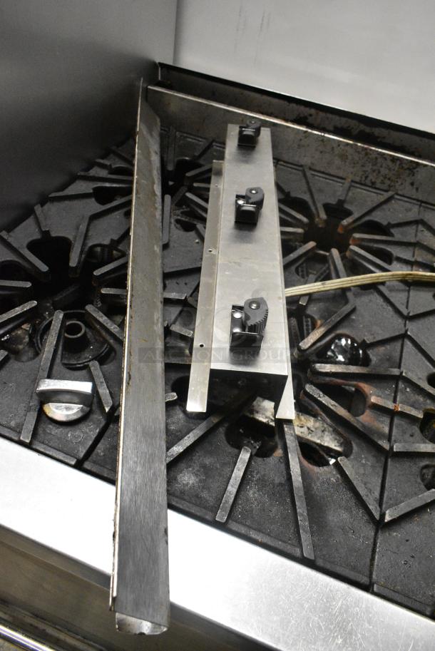 Montague Stainless Steel Commercial Natural Gas Powered 6 Burner Range w/ CONVECTION Oven. - Image 4 of 11