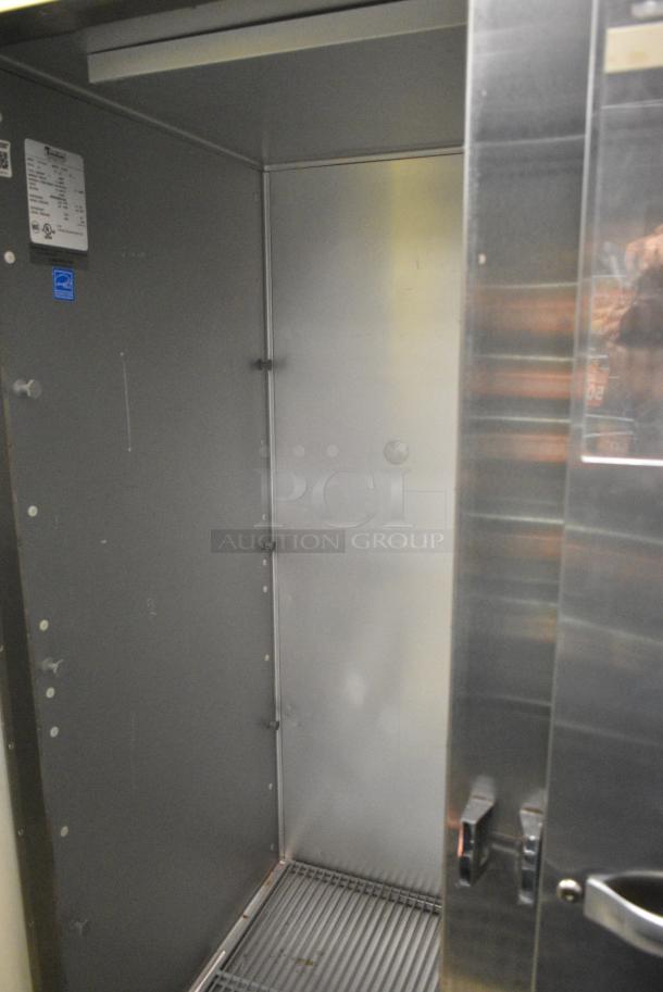 Traulsen G20010 Stainless Steel Commercial 2 Door Reach In Cooler on Commercial Casters. 115 Volts, 1 Phase. Tested and Working! - Image 6 of 7