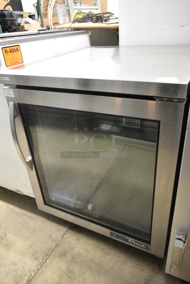 True TUC-27G-HC Stainless Steel Commercial Single Door Undercounter Cooler Merchandiser on Commercial Casters. 115 Volts, 1 Phase. Tested and Working! - Image 2 of 7