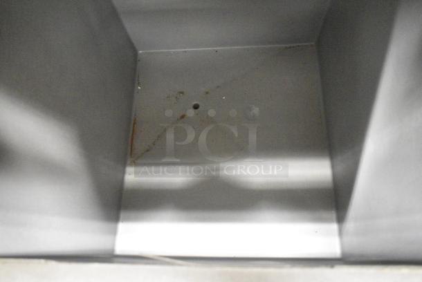 Manitowoc SY0454A Stainless Steel Commercial Ice Machine Head on Manitowoc B570 Ice Machine Bin. 115 Volts, 1 Phase. - Image 5 of 8