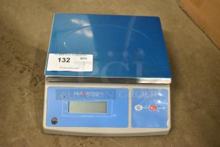 BRAND NEW SCRATCH AND DENT! AvaWeigh 334PC40OS 40 lb. Digital Portion Control Scale with an Oversized Platform. Cannot Test Due To Missing Power Cord