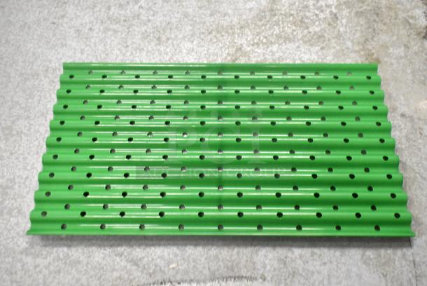 BRAND NEW SCRATCH AND DENT! Lot of 12 Green Sheets - Image 1 of 3