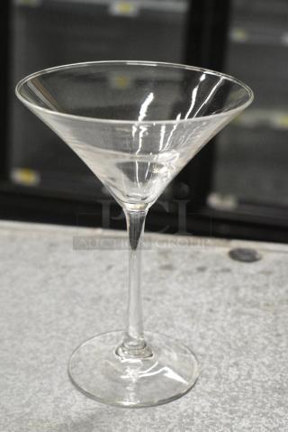 BRAND NEW SCRATCH AND DENT! Lot of 6 Martini Glasses