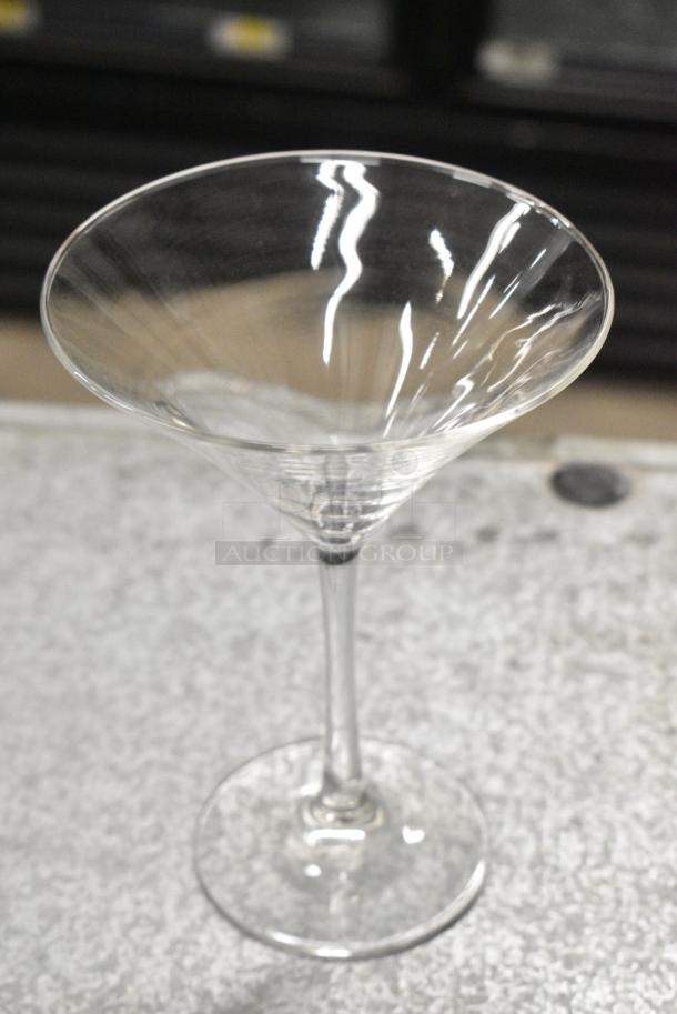 BRAND NEW SCRATCH AND DENT! Lot of 6 Martini Glasses - Image 3 of 3
