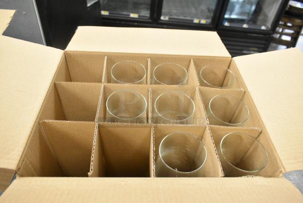 2 BRAND NEW SCRATCH AND DENT! Box of 8 Libbey 920284 Munique 16.5 oz. Customizable Stemmed Pilsner Glass/ 2 Times Your Bid! - Image 3 of 7