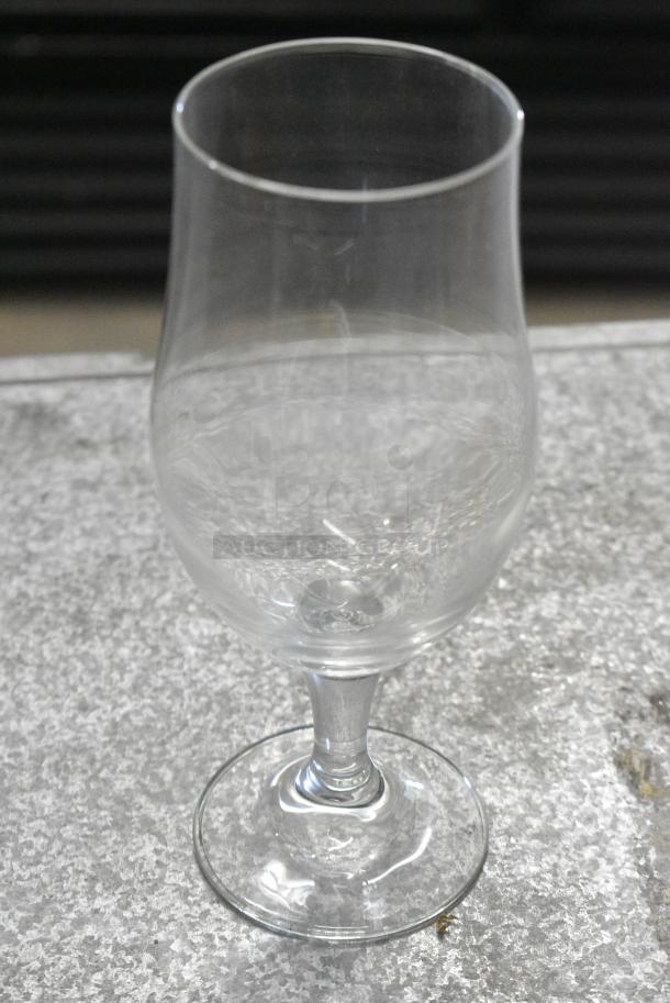 2 BRAND NEW SCRATCH AND DENT! Box of 8 Libbey 920284 Munique 16.5 oz. Customizable Stemmed Pilsner Glass/ 2 Times Your Bid! - Image 5 of 7