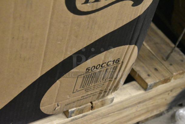 25 BRAND NEW SCRATCH AND DENT! Items Including 5005GTWH Lavex Linen-Feel White Customizable 1/6 Fold Guest Towel - 500/Case, Berry AEP 404648G 45 Gallon 1.9 Mil 40" x 46" Low Density Heavy-Duty Can Liner / Trash Bag - 100/Case, 5014046 Lavex Li'l Herc 45 Gallon 1 Mil 40" x 46" Low Density Medium-Duty Black Can Liner / Trash Bag - 100/Case, 500CC16 Choice Clear PET Customizable Plastic Cold Cup - 16 oz. - 1,000/Case, 5005GTWH Lavex Linen-Feel White Customizable 1/6 Fold Guest Towel - 500/Case, 176BPAN8542 Baker's Lane 1 lb. Glazed Aluminized Steel Bread Loaf Pan - 8 1/2" x 4 1/2" x 2 3/4". 25 Times Your Bid! - Image 8 of 14