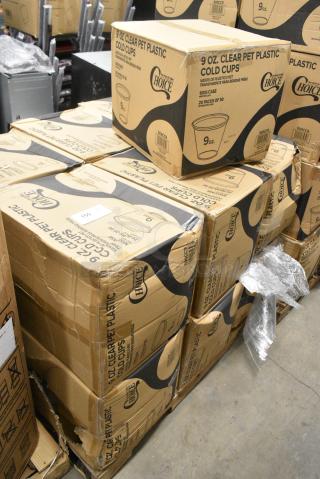 13 BRAND NEW SCRATCH AND DENT! Choice 500CC9 9 oz. Clear PET Customizable Plastic Squat Cold Cup - 1,000/Case. 13 Times Your Bid!