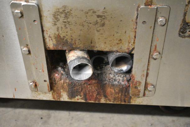 Isifol SSC30 Stainless Steel Commercial Gas Powered Tandoori Tandoor Oven on Commercial Casters. - Image 5 of 13