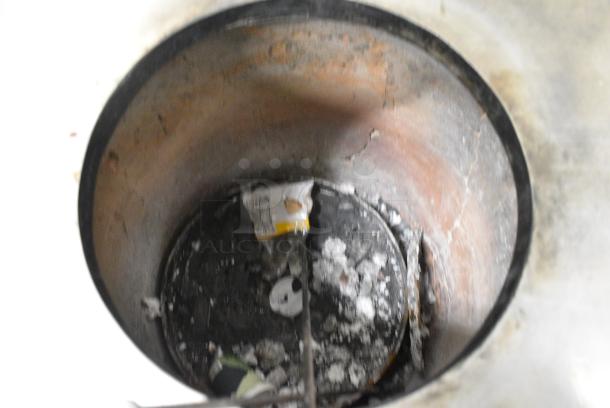 Isifol SSC30 Stainless Steel Commercial Gas Powered Tandoori Tandoor Oven on Commercial Casters. - Image 7 of 13