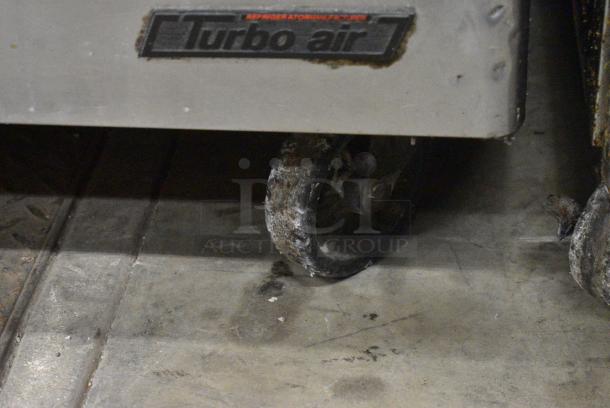 Turbo Air TST-28SD-12 Stainless Steel Commercial Sandwich Salad Prep Table Bain Marie on Commercial Casters. 115 Volts, 1 Phase. Tested and Powers On But Does Not Get Cold - Image 4 of 9