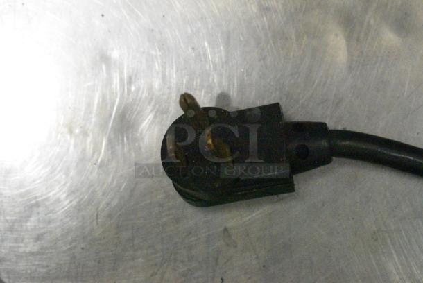 True TSSU-48-18M-B Stainless Steel Commercial Sandwich Salad Prep Table Bain Marie on Commercial Casters. 115 Volts, 1 Phase. Tested and Powers On But Does Not Get Cold - Image 8 of 9