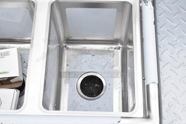 BRAND NEW SCRATCH AND DENT! Regency 600S31014 39" 16-Gauge Stainless Steel Three Compartment Commercial Sink with Galvanized Steel Legs and without Drainboards - 10" x 14" x 12" Bowls. No Legs. - Image 3 of 7
