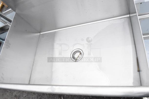 BRAND NEW SCRATCH AND DENT! Steelton 522US13624 36" x 24" x 14" Utility Sink for (1) 8" Center Faucet 522US13624 - Image 3 of 4