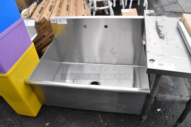 BRAND NEW SCRATCH AND DENT! Steelton 522US13624 36" x 24" x 14" Utility Sink for (1) 8" Center Faucet - Image 4 of 6