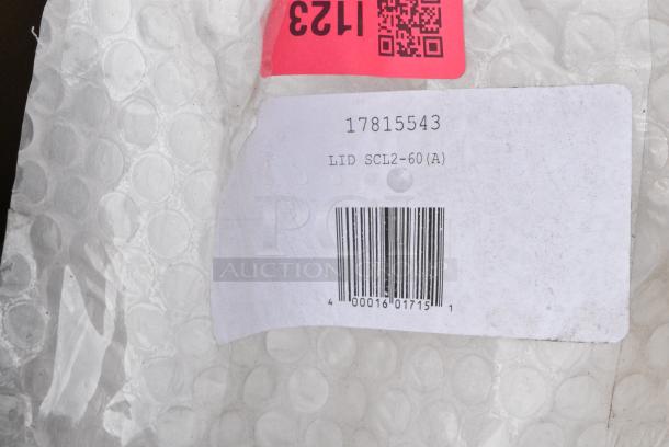 BRAND NEW SCRATCH AND DENT! Avantco 17815543 Lid for APT-60-HC and SS-PT-60 Series - Image 3 of 3