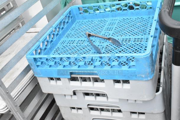 ALL ONE MONEY! Lot of 9 Poly Dish Caddies - Image 4 of 5