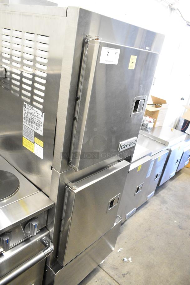 BRAND NEW SCRATCH AND DENT! 2024 Cleveland 24CGA10 Stainless Steel Commercial Natural Gas Powered SteamCraft Ultra Natural Gas 10 Pan Floor Steamer - 125,000 BTU - Image 11 of 12