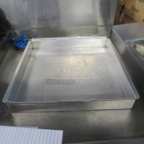 One Commercial XL Square Cake Tin. - Image 1 of 1